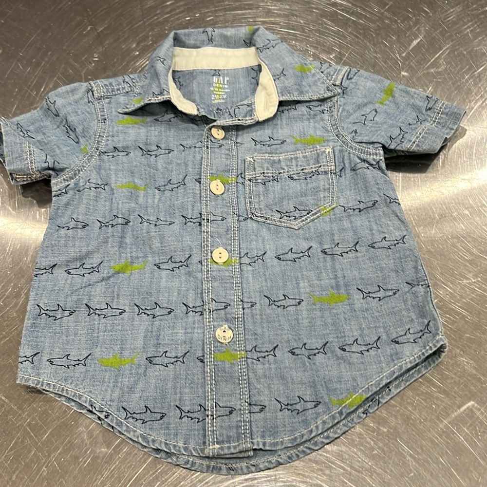 NWOT GAP Toddler Button Down Shirt